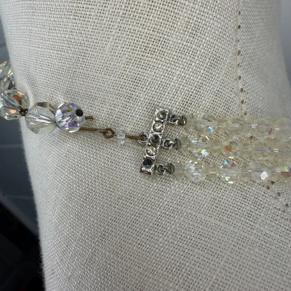 Vintage Aurora Borealis Clear Glass Bead Necklace Silver Tone Rhinestone Accents